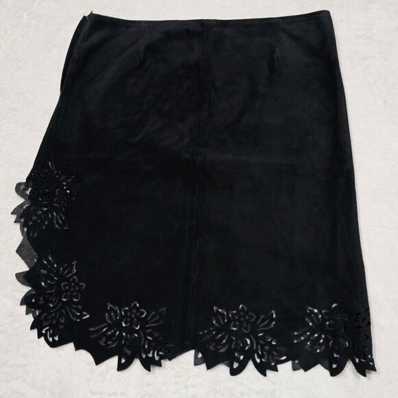 Black Suede Mini Skirt by Parallel – Floral Cut Hem, Side Zip – NWT – Size 8 - Picture 3 of 8